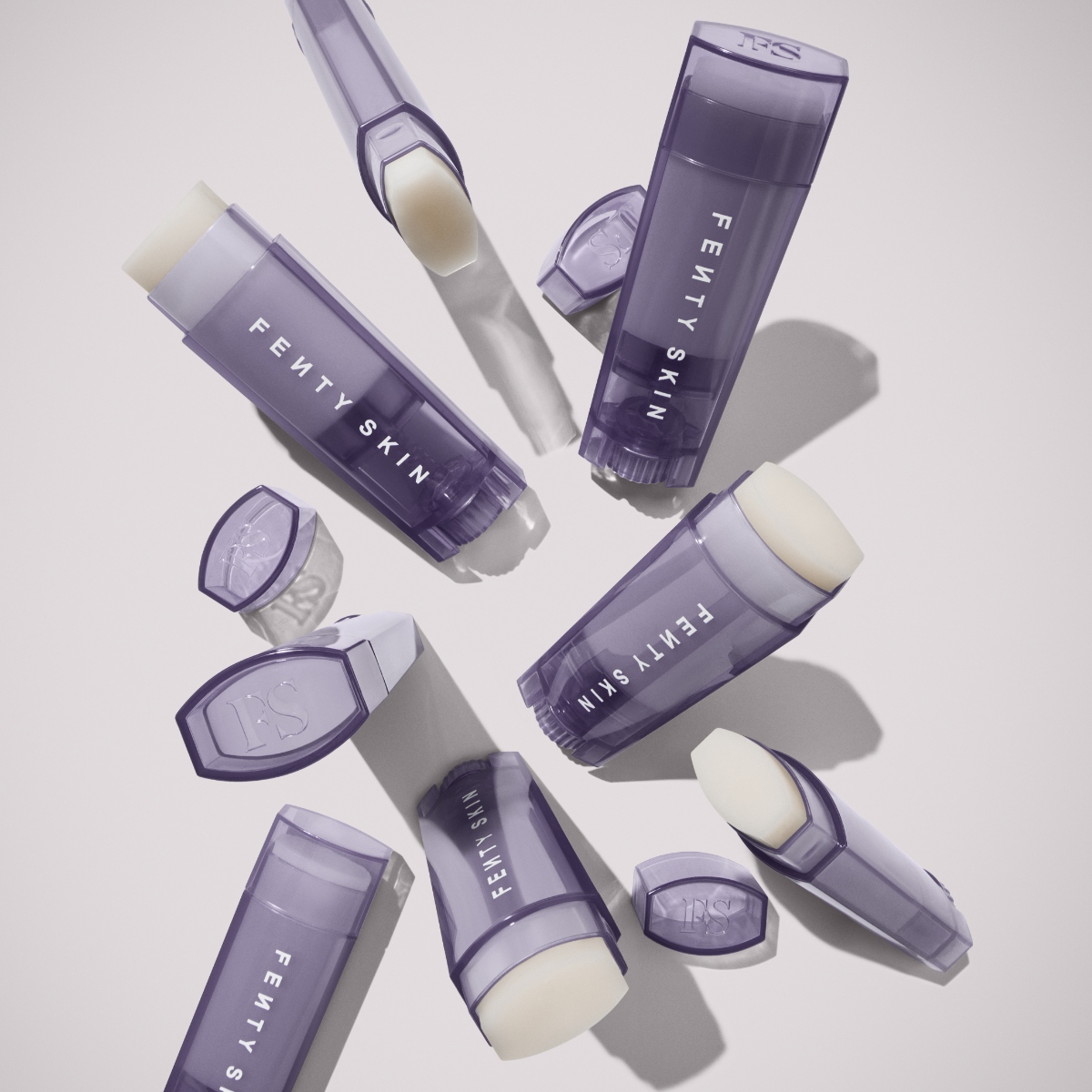 LUX BALM ULTRA-HYDRATING CHERRY LIP BALM (BÁLSAMO ULTRAHIDRATANTE)